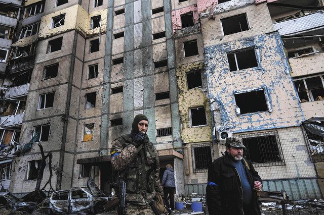 vol 991(EN)　A Ukrainian Mother’s Christmas in Japan: Fear, Hope, and a Distant War   Fear of “News of Dad’s Death” Hangs Over Our Japanese Christmas